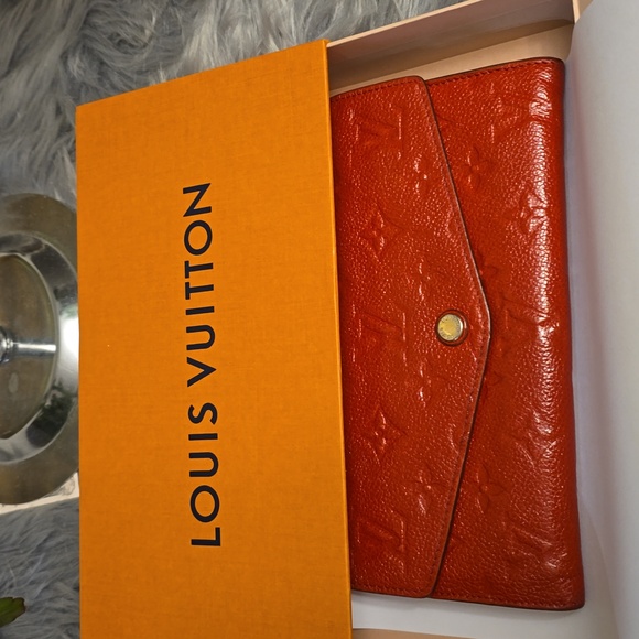 LOUIS VUITTON Sarah Empreinte 2 piece - Picture 15 of 17